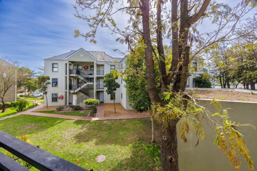 2 Bedroom Property for Sale in Silver Oaks Western Cape